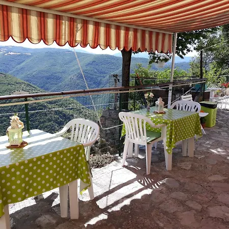 Live Paradise 3* Norcia