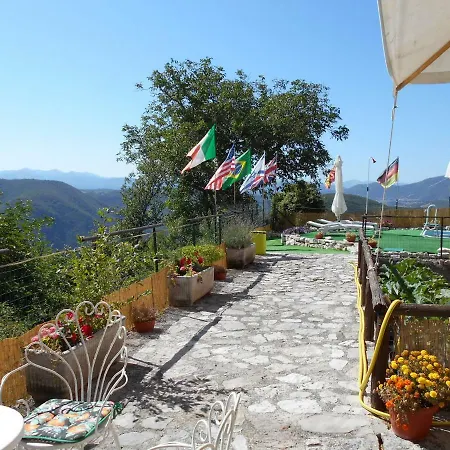 Live Paradise Bed and breakfast 3*