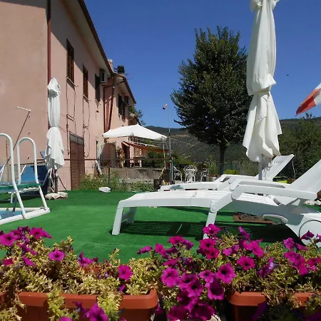 Live Paradise 3*